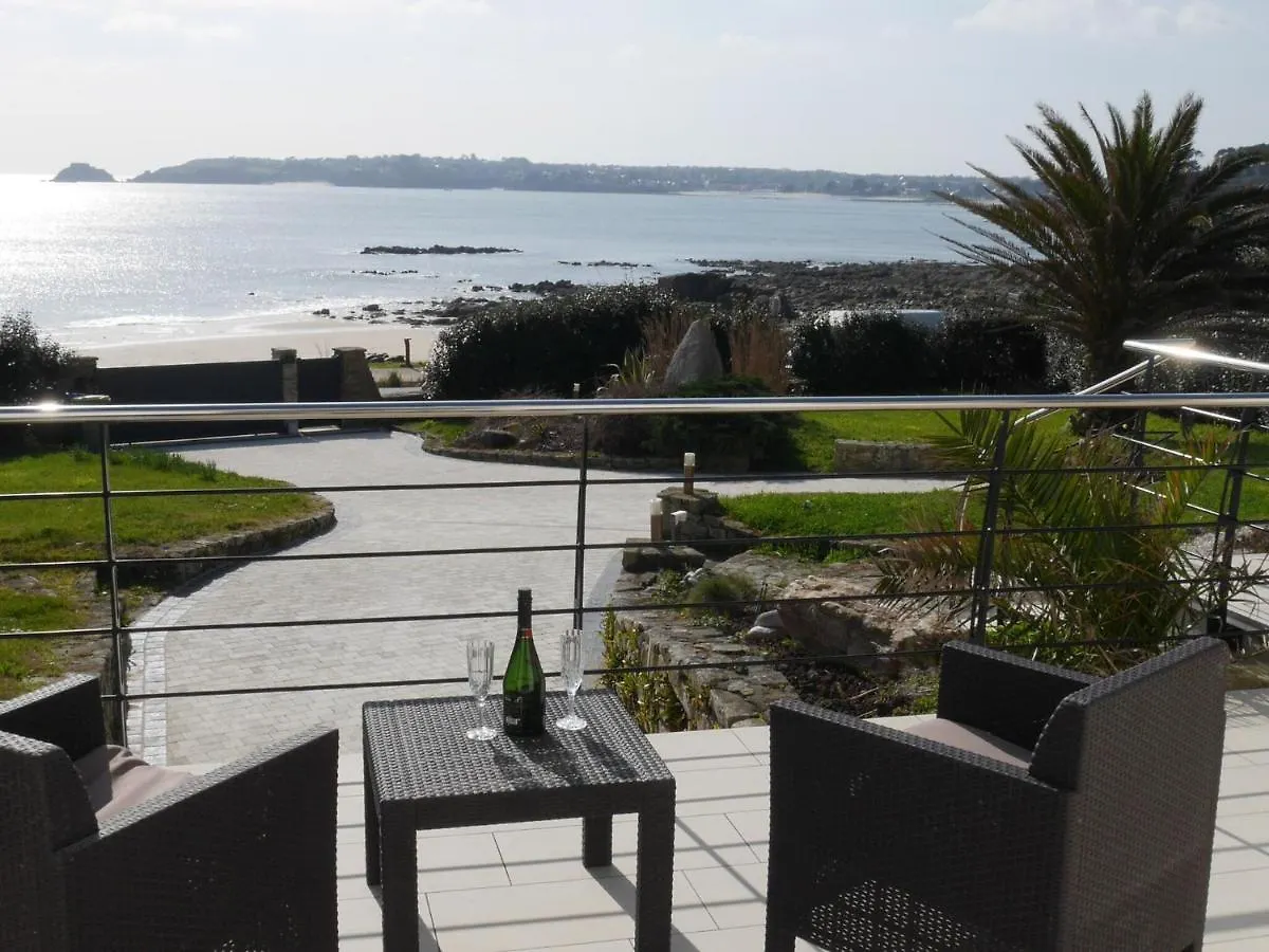 فيلا 180° Panoramic Sea View, Direct Beach Location, Locmaria-Plouzane