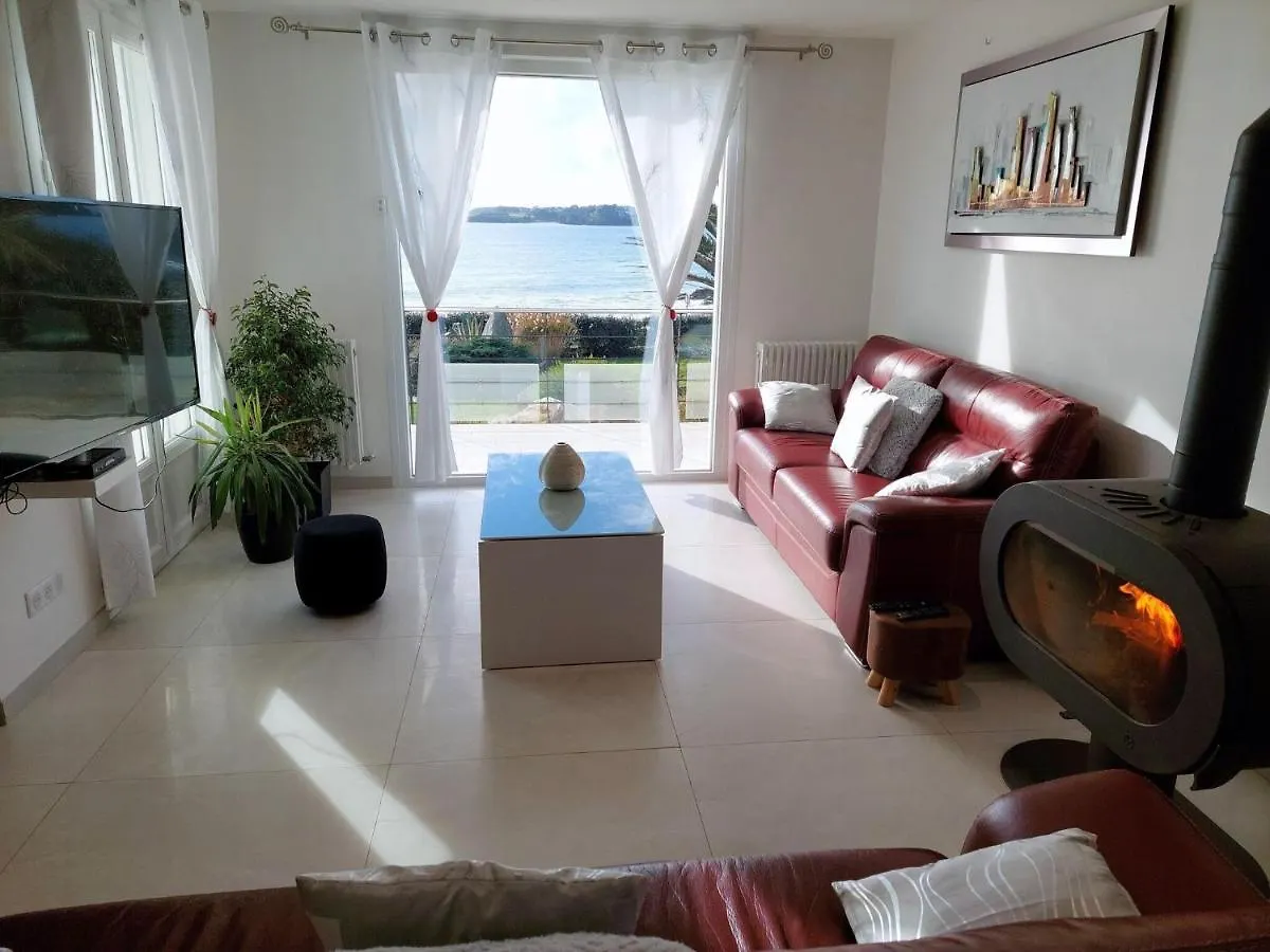 بيت للعطل فيلا 180° Panoramic Sea View, Direct Beach Location, Locmaria-Plouzane