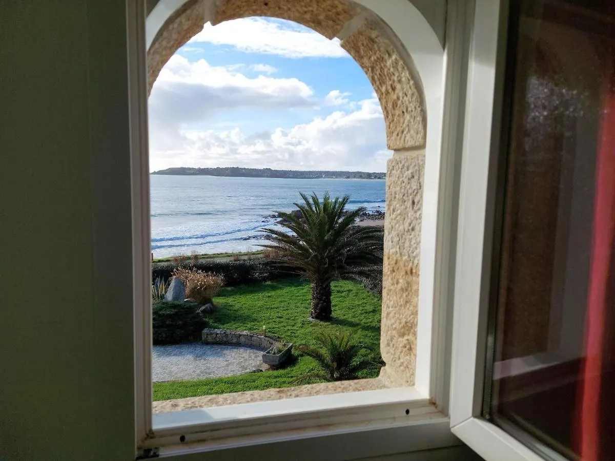فيلا 180° Panoramic Sea View, Direct Beach Location, Locmaria-Plouzane 0*,  فرنسا